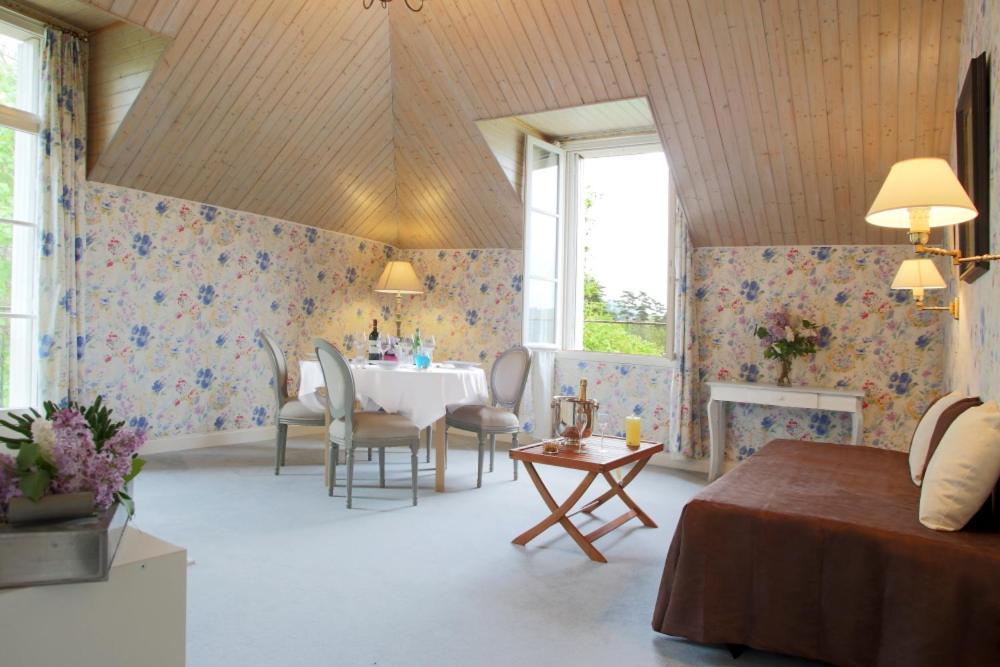 Domaine De Puy Robert Lascaux - A 800M Grotte De Lascaux - Hotel Avec Piscine - Chambres Et Gites-Appartements - Sarlat - Dordogne Montignac-Lascaux Zewnętrze zdjęcie